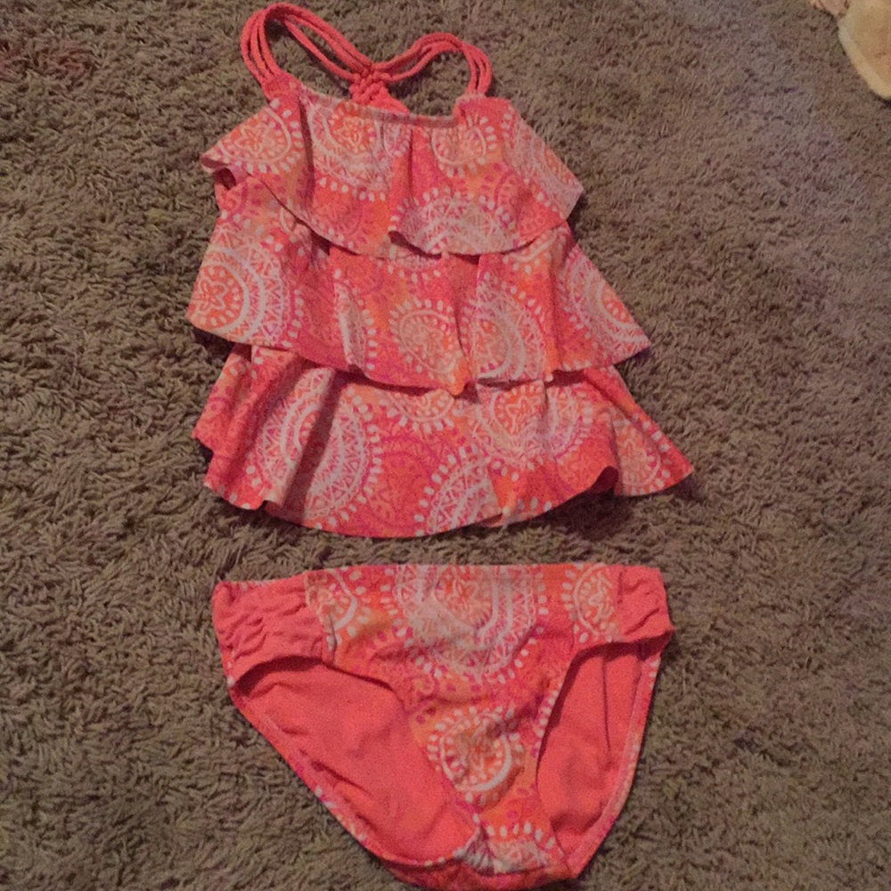 A one piece baithingsuit